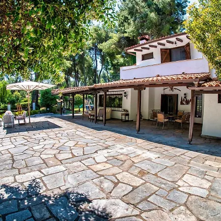 Sani Villa Lili 3 וילה