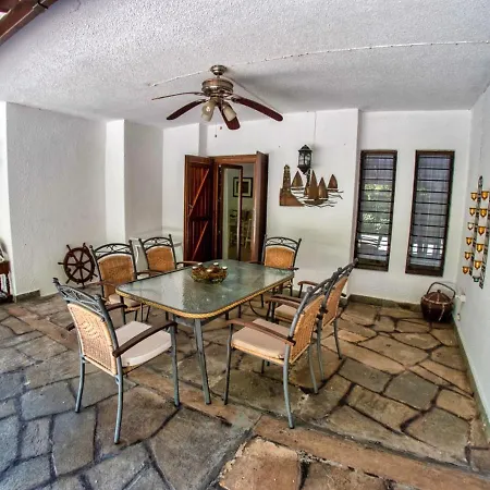 Sani Villa Lili 3 וילה *