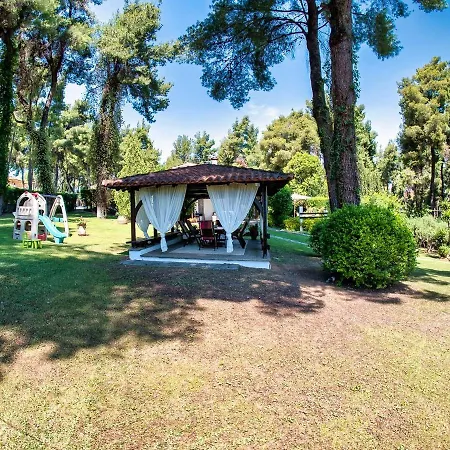 Villa Sani Villa Lili 3 *